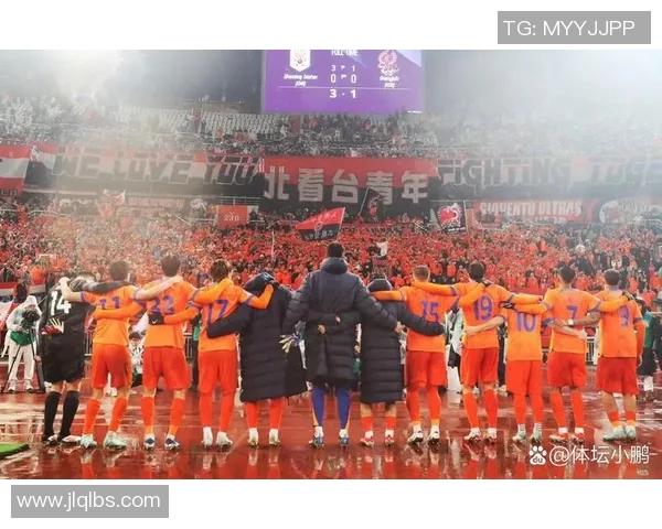 足球明星退赛名单揭晓影响赛事格局球迷反应热烈分析与展望 足球明星退赛名单揭晓影响赛事格局球迷反应热烈分析与展望