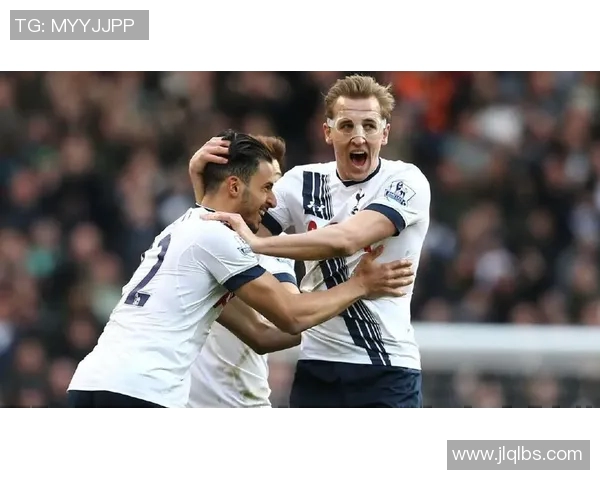 足球明星脸面罩的流行趋势与市场潜力分析探讨 足球明星脸面罩的流行趋势与市场潜力分析探讨