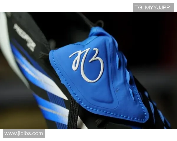 足球明星球鞋logo背后的故事与设计理念探秘 足球明星球鞋logo背后的故事与设计理念探秘